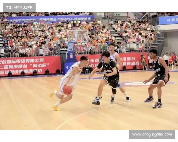 广西第六届男篮联赛在都安拉开帷幕 郑海霞亲自为揭幕战开球 广西第六届男篮联赛在都安拉开帷幕 郑海霞亲自为揭幕战开球