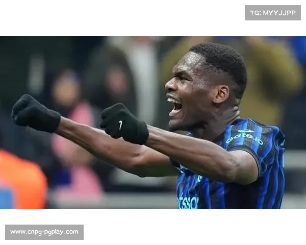 米兰德比雪战氛围升温,球迷零度严寒中坚守看台 米兰德比雪战氛围升温,球迷零度严寒中坚守看台