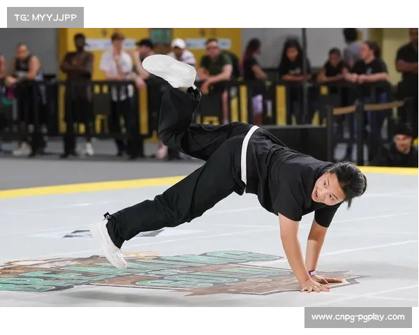 世界霹雳舞锦标赛奥运资格赛：中国小将刘清漪对战法国世锦赛冠军